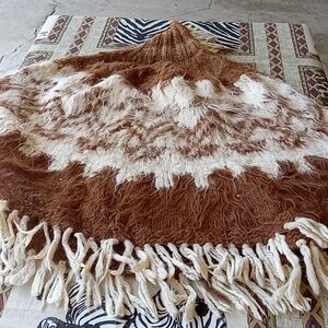 BROWN AND WHITE PONCHO
